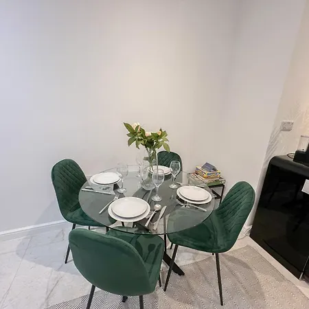 Sleek 1-bed Flats In Euston, Islington Near Regents Park شقة لندن