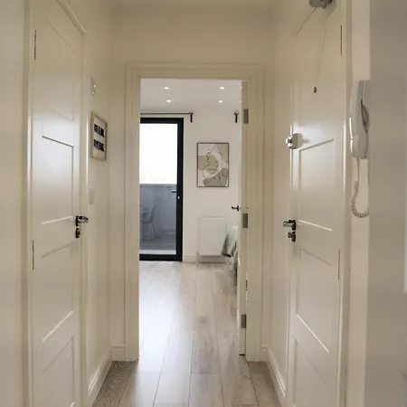 Stunning -quick Access To London