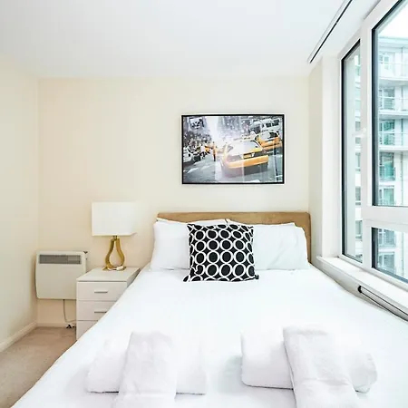 Apartment 2 Bedroom , Zone 1 , 2 Mins Walk Tube , Offers , Sleeps 5