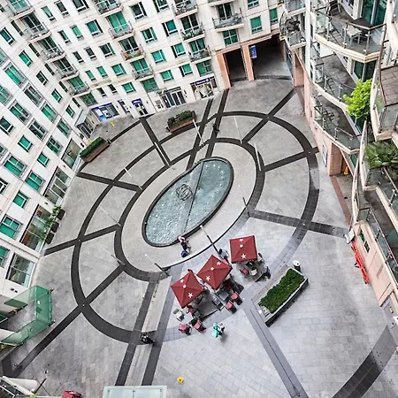 2 Bedroom , Zone 1 , 2 Mins Walk Tube , Offers , Sleeps 5 *