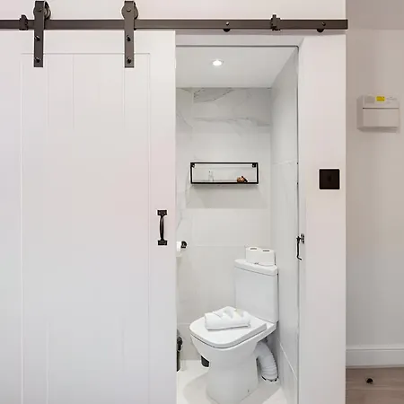 Apartment Tiny London