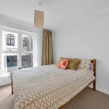 Holiday home Tower Bridge 2 Bedrooms House London