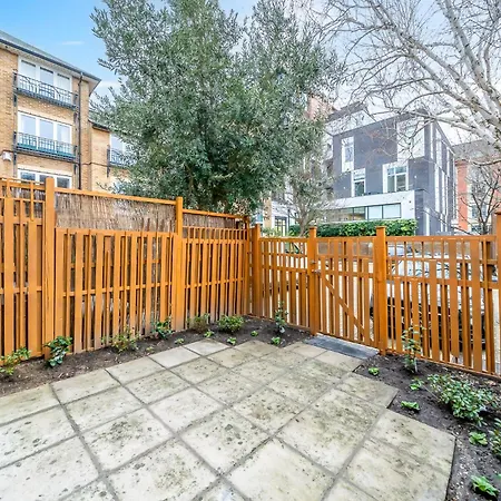 Holiday home Tower Bridge 2 Bedrooms House London