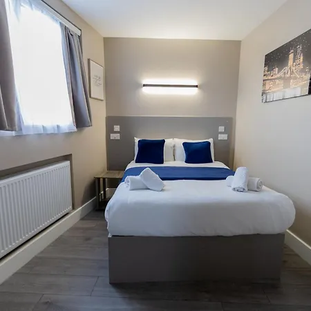 Paragraph Palmers Hotel