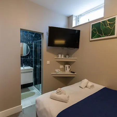 Paragraph Palmers Palmers Green