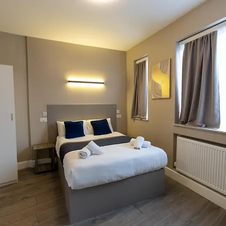 Paragraph Palmers Hotel