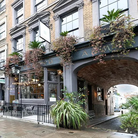 Luxury One Bedroom Mezzanine In Paddington *