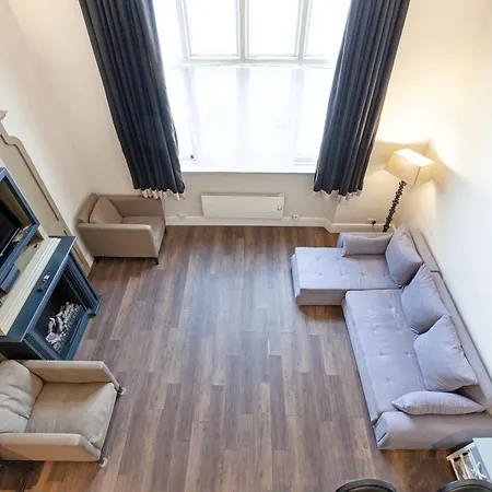 Luxury One Bedroom Mezzanine In Paddington Apartment London