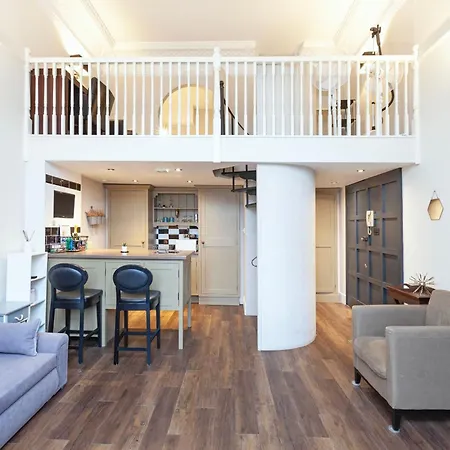 Apartment Luxury One Bedroom Mezzanine In Paddington London