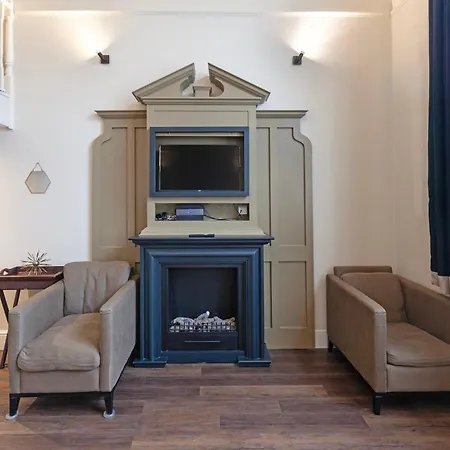 Luxury One Bedroom Mezzanine In Paddington