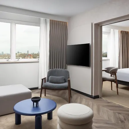 Mercure Earls Court Hotel 4*