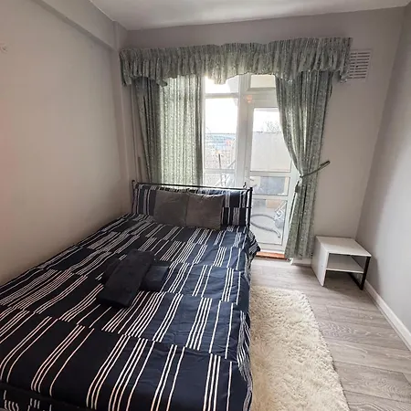 Apartment Huge 5 Bedroom Flat For 10 People 2 Min Away From Emirates Stadium Zone 2