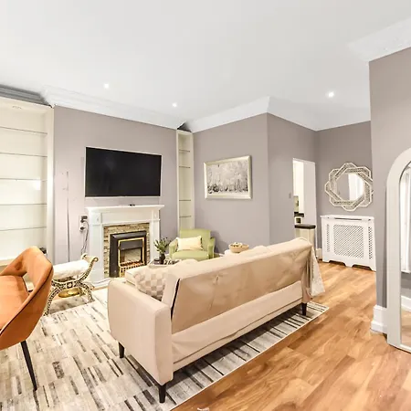 2br Collingham Place Earls Court * Londýn