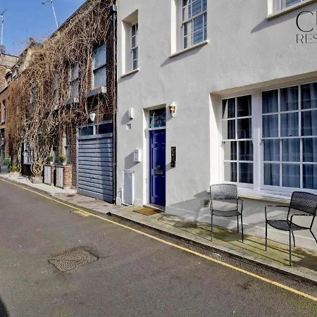Apartment Charming Mews House In The Heart Of South Kensington London
