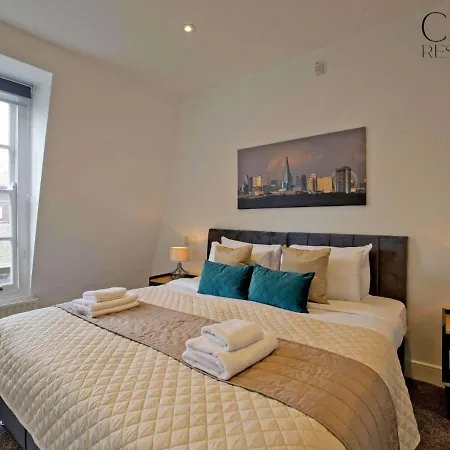 Charming Mews House In The Heart Of South Kensington London