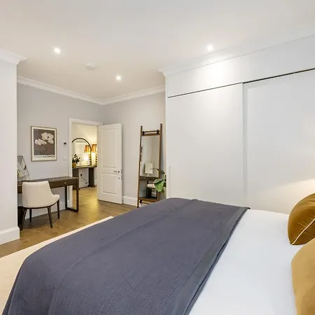 Aparthotel Buckingham & Lloyds Knightsbridge 5*