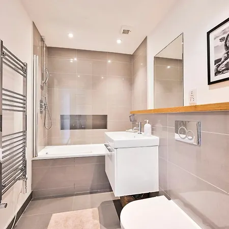 Apartment Beautifully Furnished Flat Near Hyde Park *