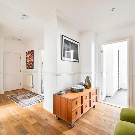Beautifully Furnished Flat Near Hyde Park Apartment London