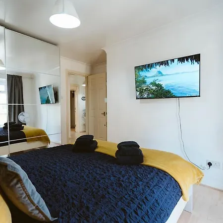 Cosy 2 Bdr Flat 5 Min To Excel Free Car Parking