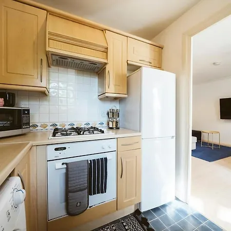 Apartment Cosy 2 Bdr Flat 5 Min To Excel Free Car Parking