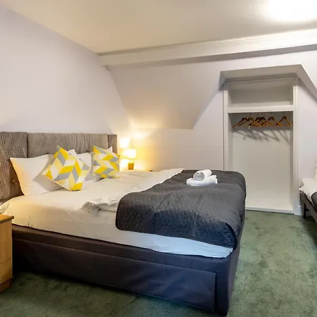 Hotel Gatwick *