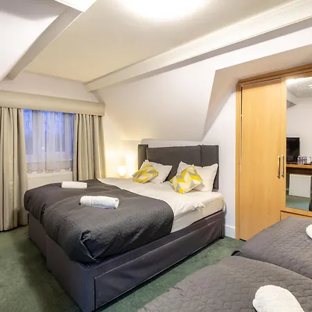 Hotel Gatwick London