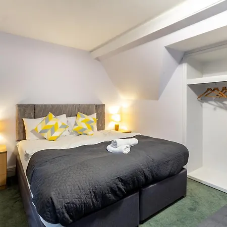 Gatwick Hotel