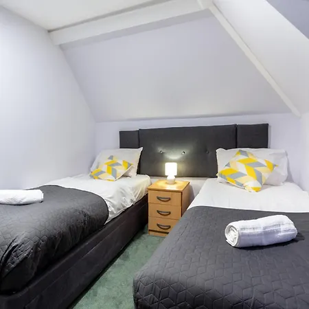 Hotel Gatwick *