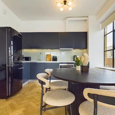 Be - The Old Street Residences Apartment *