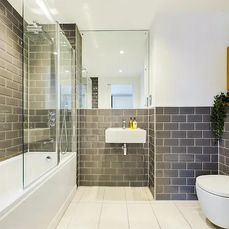 Be - The Old Street Residences Apartment