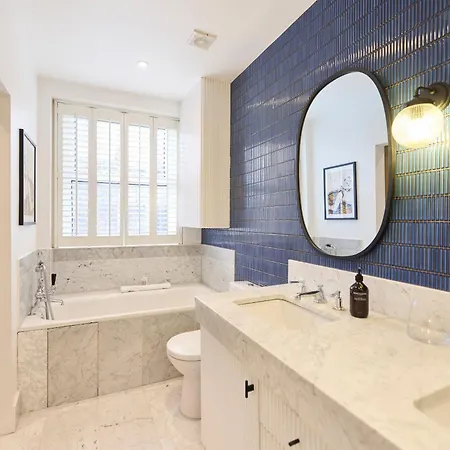 The Chelsea Gem - Charming 1bdr With Balcony * London