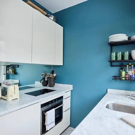 The Chelsea Gem - Charming 1bdr With Balcony Apartment *