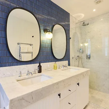 The Chelsea Gem - Charming 1bdr With Balcony Apartment