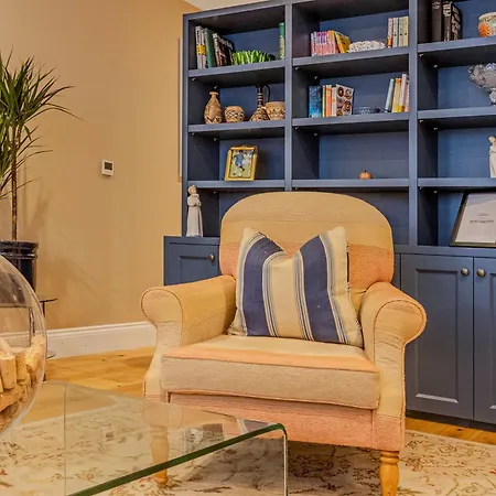 Stylish With Patio In Clapham, 14 Min Tube 公寓 *