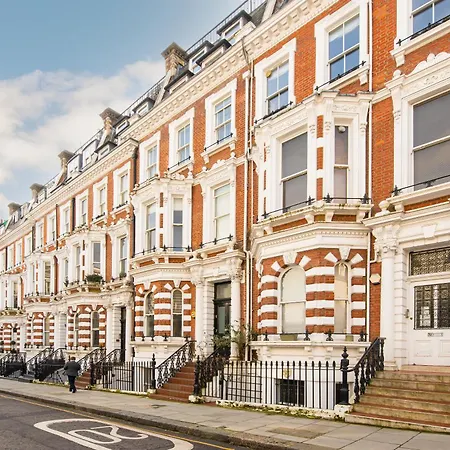 Notting Hill Large 3 Bed * London