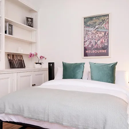Notting Hill Large 3 Bed * London