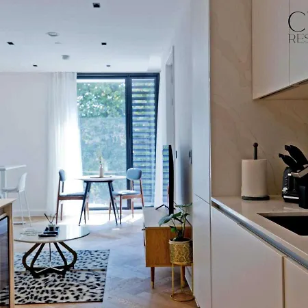Apartment Elegant Kensington With Private Balcony *