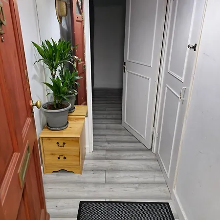 Apartment Sw20 Serviced *