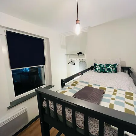 Kilburn Guest 167 Guest house London
