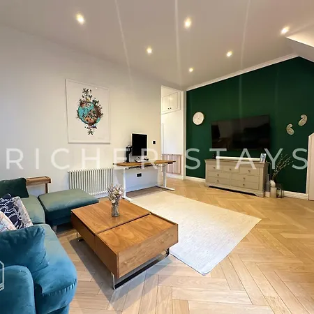 Luxury 2-bedroom Apt, Corporates And Families Apartment