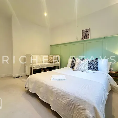 Luxury 2-bedroom Apt, Corporates And Families Apartment *