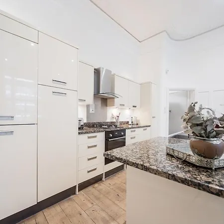 Elegant 1 Bedroom Flat In The Heart Of Kensington * London