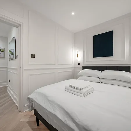 Pimlico Brand New Luxury Apartment
