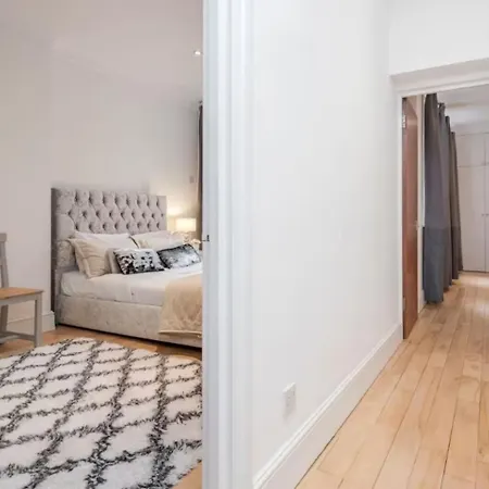 2br, Garden, Nespresso Machine, Direct Access דירה *