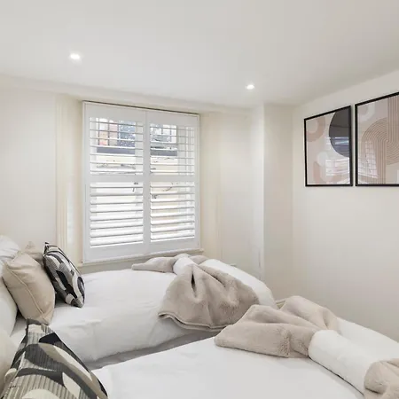 Appartement Stylish 2 Bedroom Flat In Prime Location Up To 5 Guests *