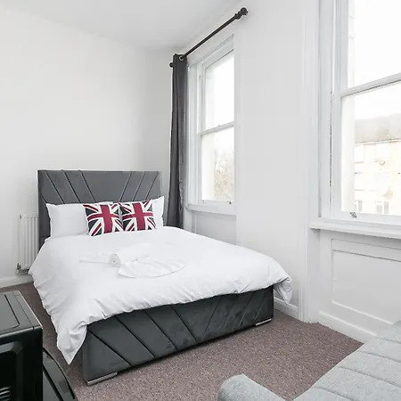 King Cross Collective - By Aura Hostel
