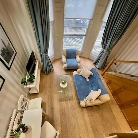 Kensington - Mezzanie Stylish Flat Apartment