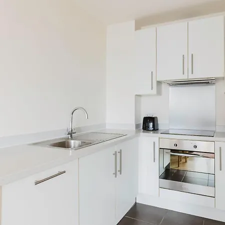 Blueground Nine Elms Doorman Furnished Lon-580 Apartment