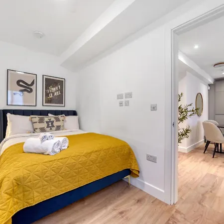 Stylish & Spacious Modern Near Dalston Kingsland Station *