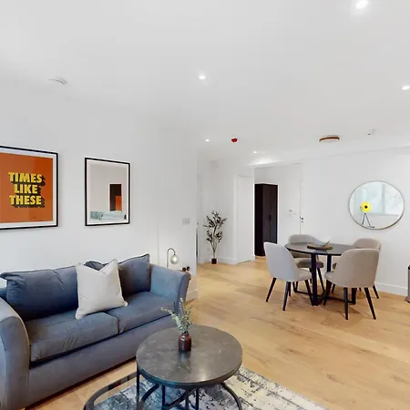 Stylish & Spacious Modern Near Dalston Kingsland Station *